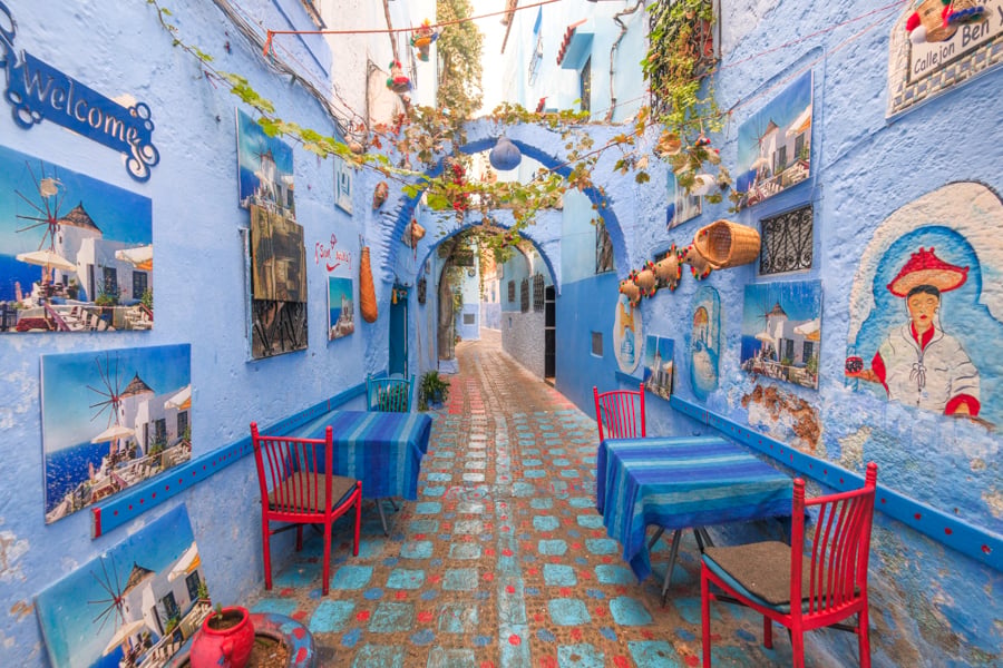 Santorini street mural