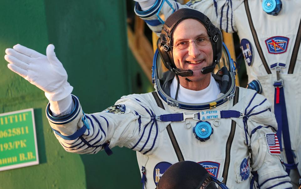 NASA Dun Betett's astronaut shaves the Soyuz MS-26 spacecraft for a mission to the International Space Station.