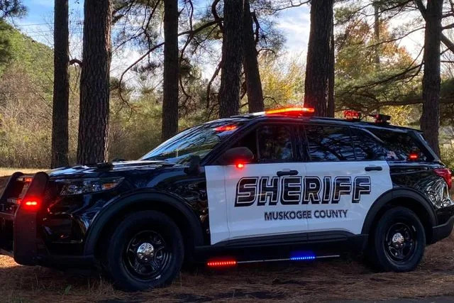 Moskogy Sharif County Office/Mouskogy Province vehicle (Album Image)