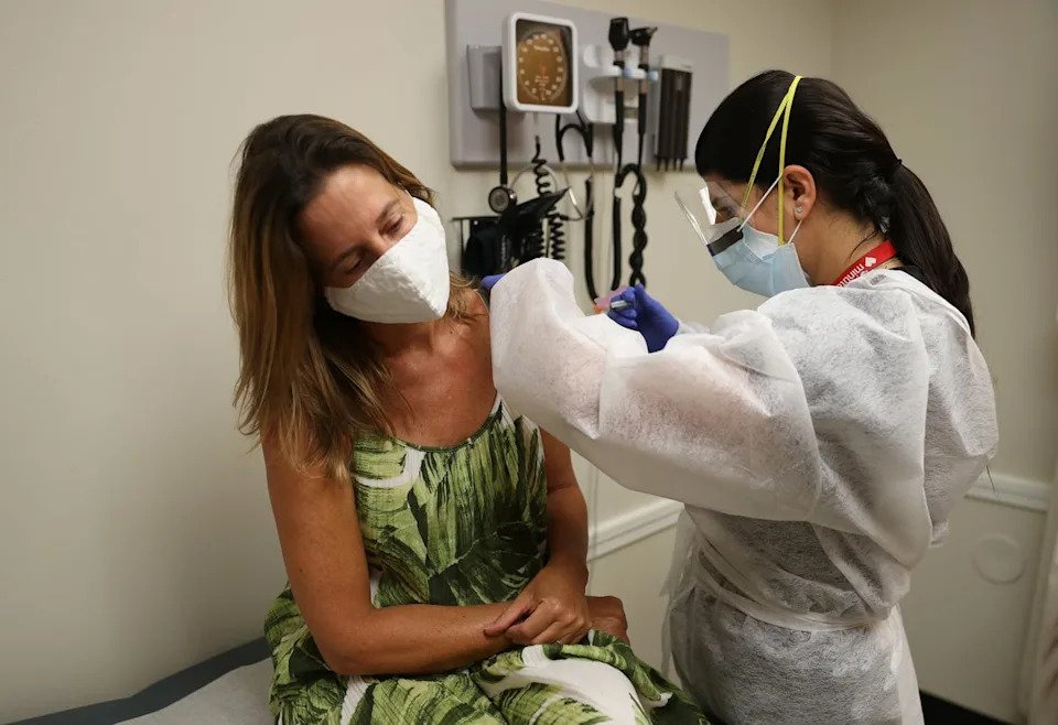 Experts say vaccines are the best way to protect from Covid-19 damage (Getty)