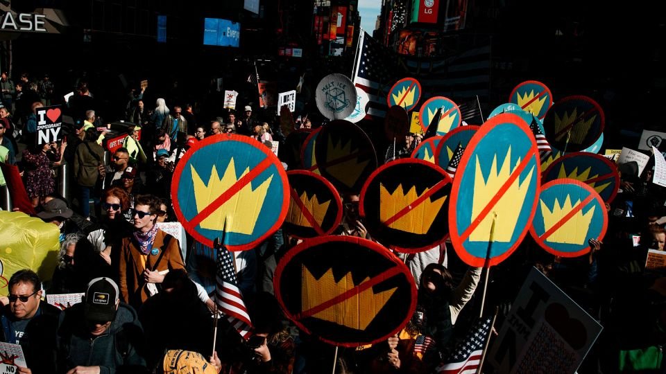 Republicans are ridiculing ‘No Kings.’ A striking new poll shows Americans aren’t laughing