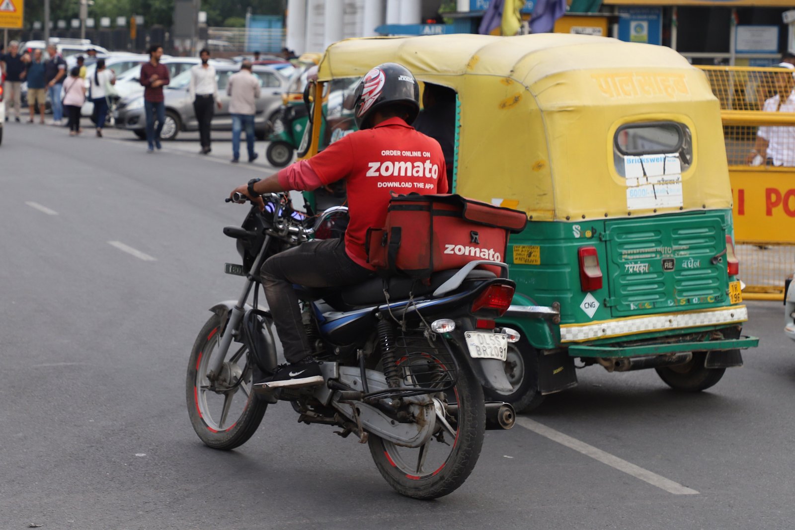 Indian company Zomato delivers food in 10 minutes for the first time in the world