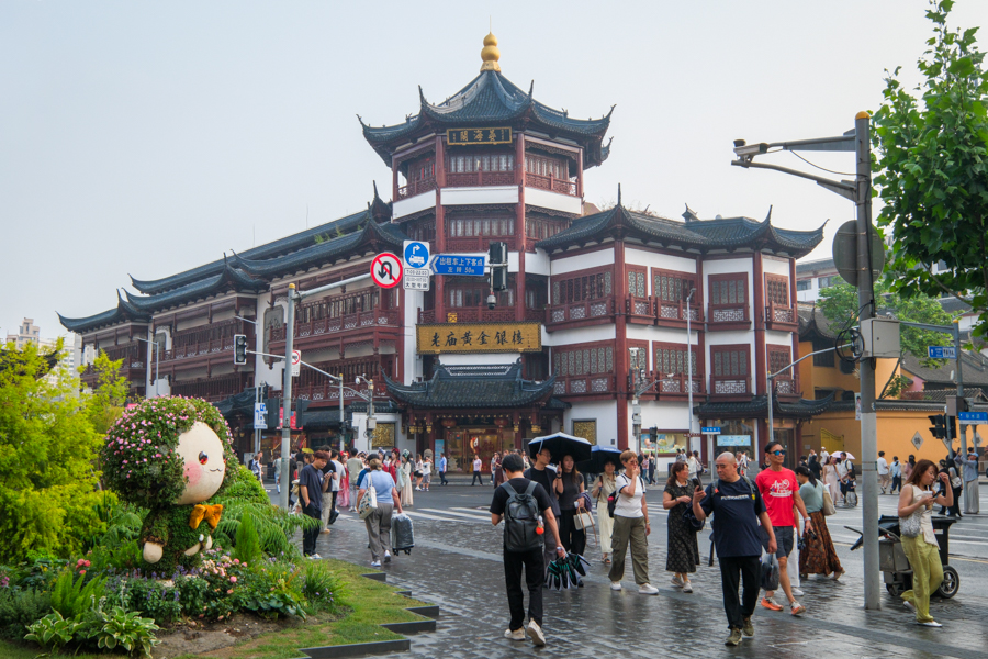 Pedestrian crossing on Old Yuyuan Street in Shanghai
