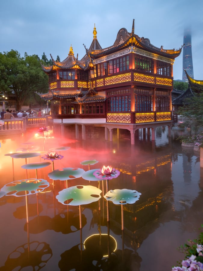 Huxinting tea pond in Yuyuan Garden