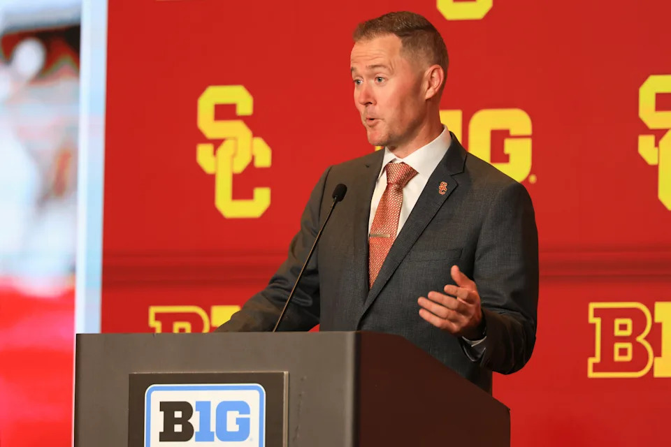 CHICAGO, ILLINOIS - JULY 28: Head coach Lincoln Riley of the USC Trojans speaks to the media during the 2026 Big Ten Football Media Days at Hilton Chicago on July 28, 2026 in Chicago, Illinois. (Photo by Justin Casterline/Getty Images)