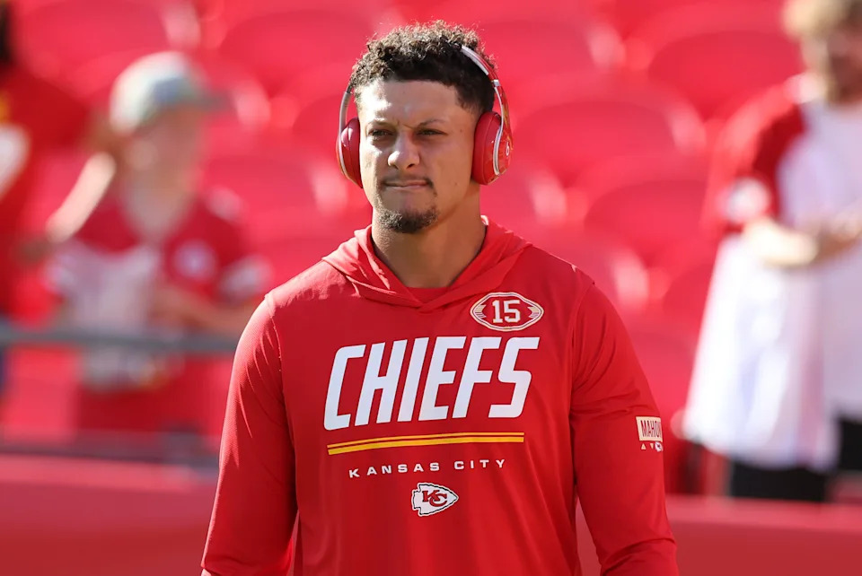 KANSAS CITY, MO - AUGUST 28: Patrick Mahomes #15 of the Kansas City Chiefs before an NFL preseason game between the Seattle Seahawks and Kansas City Chiefs on Aug 28, 2026 at Arrowhead Stadium in Kansas City, MO. (Photo by Scott Winters/Icon Sportswire via Getty Images)